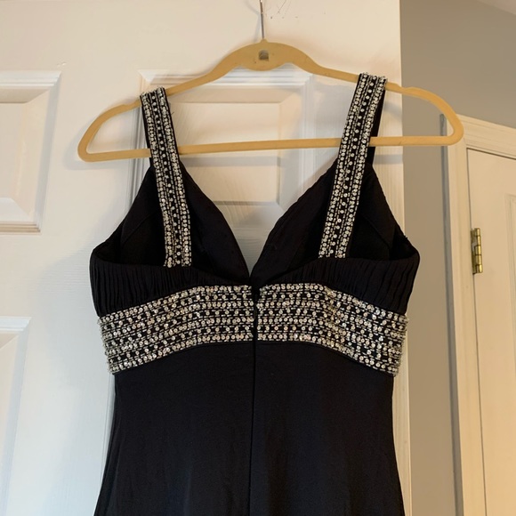 ❄️Maxi Dress - Picture 3 of 5